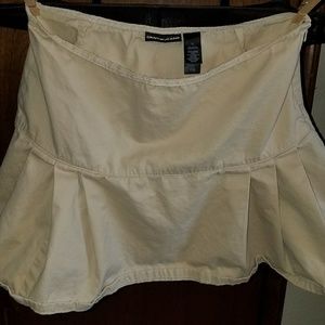 Like new DKNY short skirt